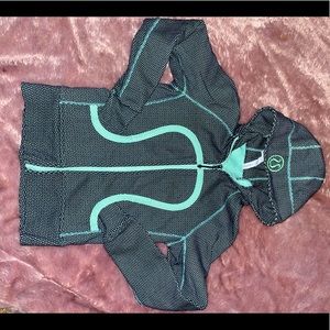 Adorable seafoam and black lululemon jacket!